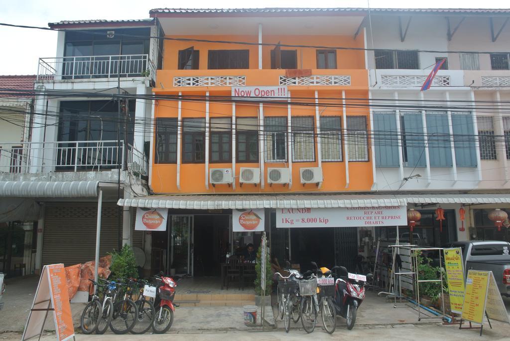 ויינטיאן Orange Backpacker Hostel מראה חיצוני תמונה